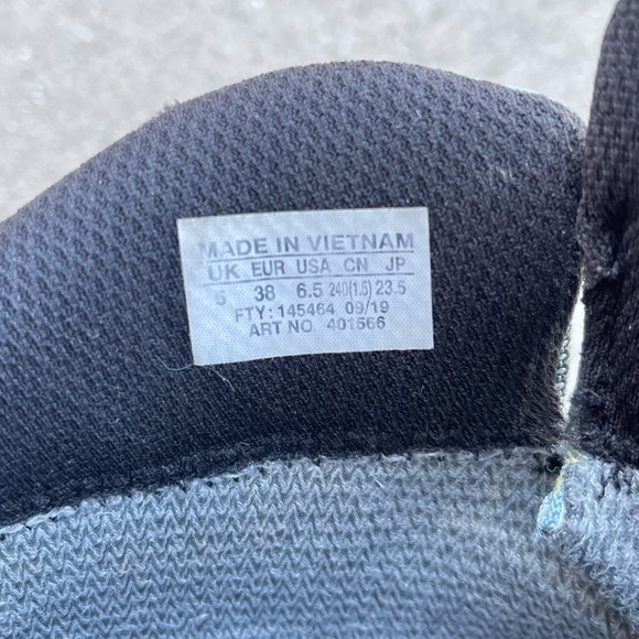 Salomon Women Hiking Boot - Picture 5 of 6